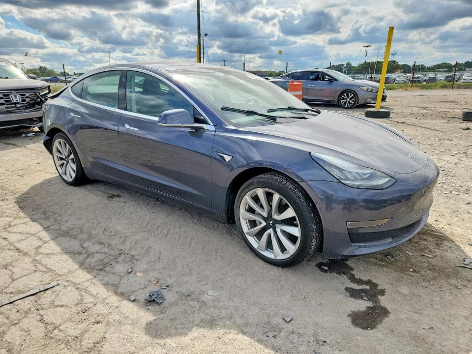 2019 TESLA MODEL 3 4