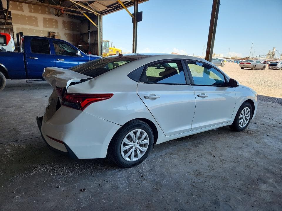 2019 HYUNDAI ACCENT SE 3