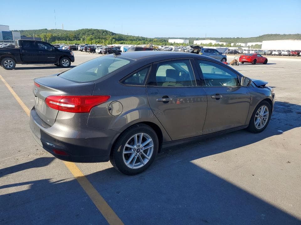 2018 FORD FOCUS SE 3