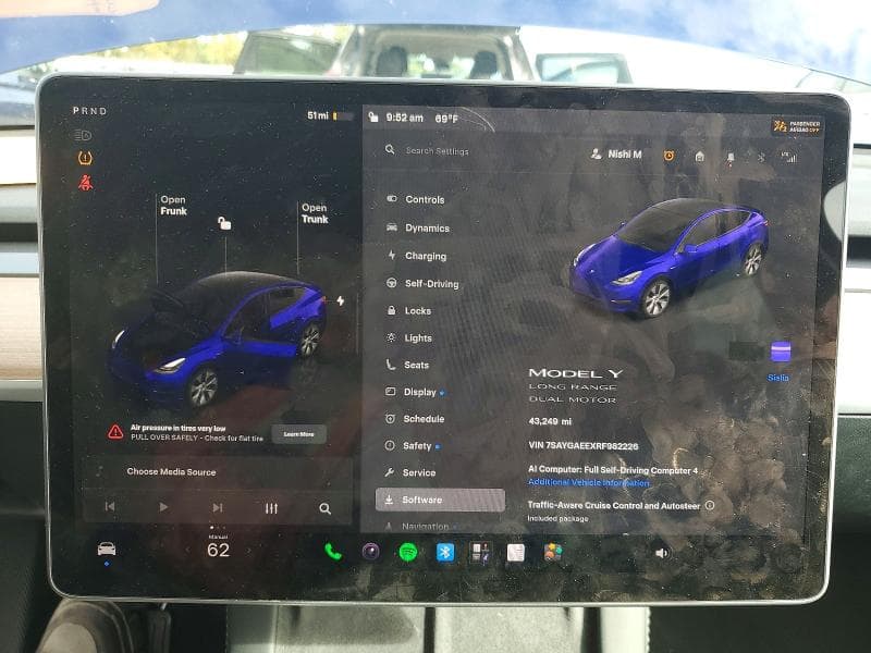 2024 TESLA MODEL Y 9