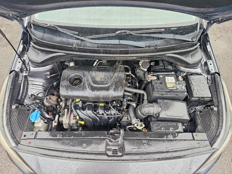 2019 HYUNDAI ACCENT SE 11