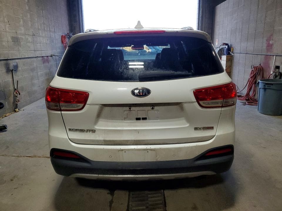 2017 KIA SORENTO EX 6