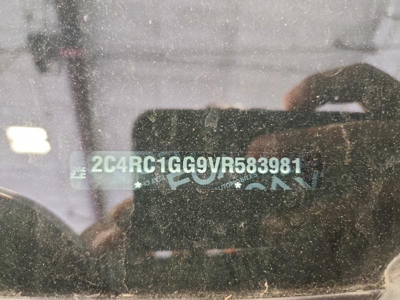 2027 CHRYSLER PACIFICA LIMITED 13