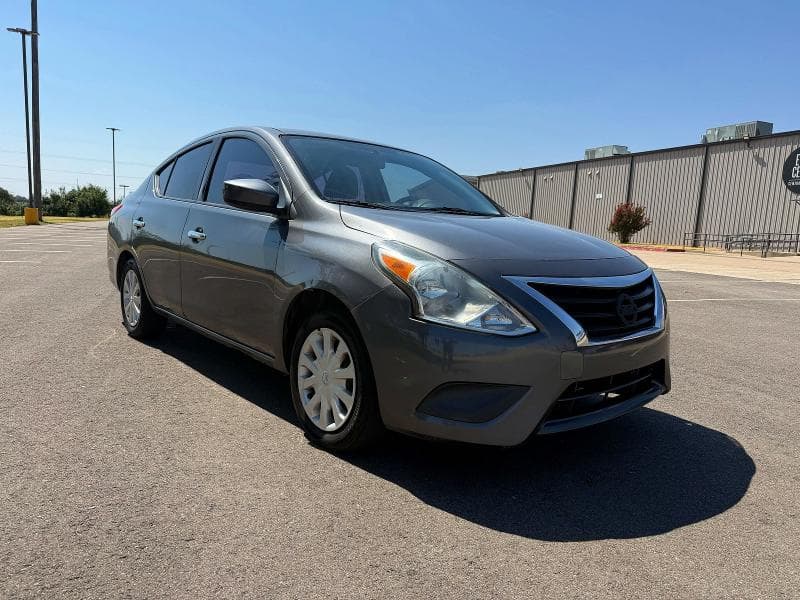 2019 NISSAN VERSA SV - 1