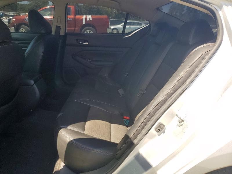 2021 NISSAN ALTIMA SR 10