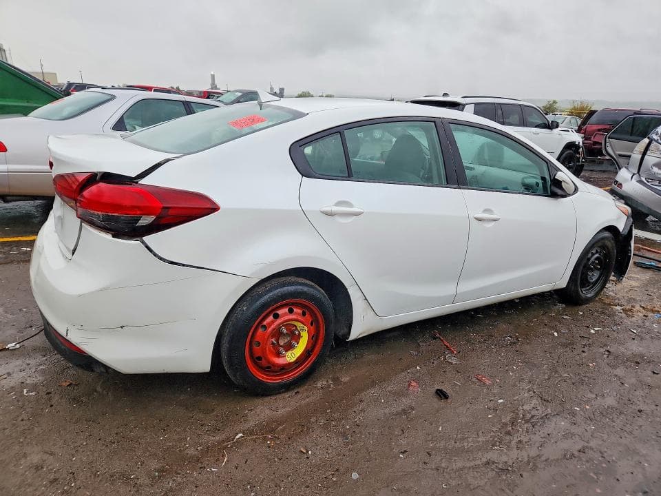 2017 KIA FORTE LX 3