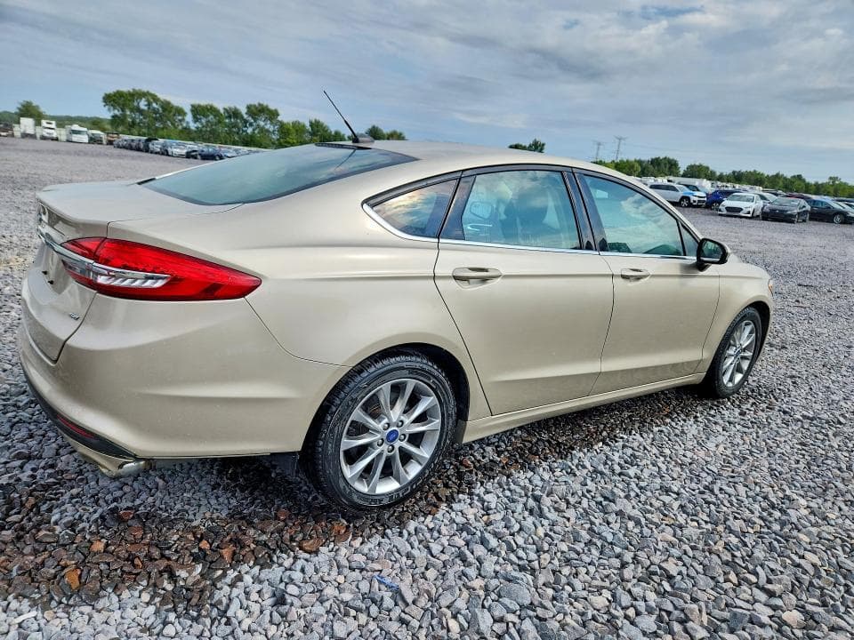 2017 FORD FUSION SE 3