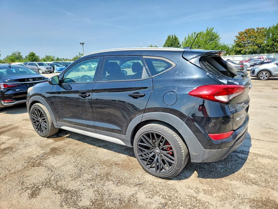 2017 HYUNDAI TUCSON SE 2