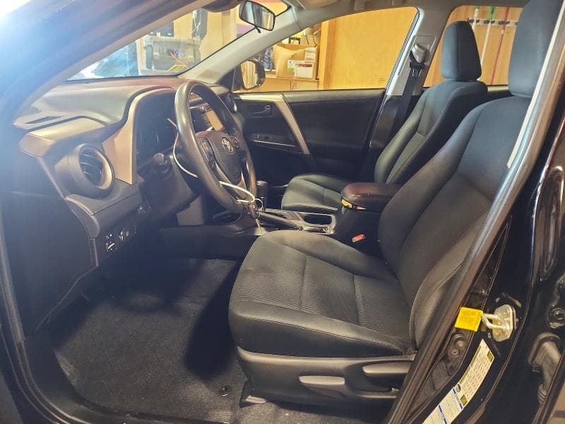 2018 TOYOTA RAV4 LE 7