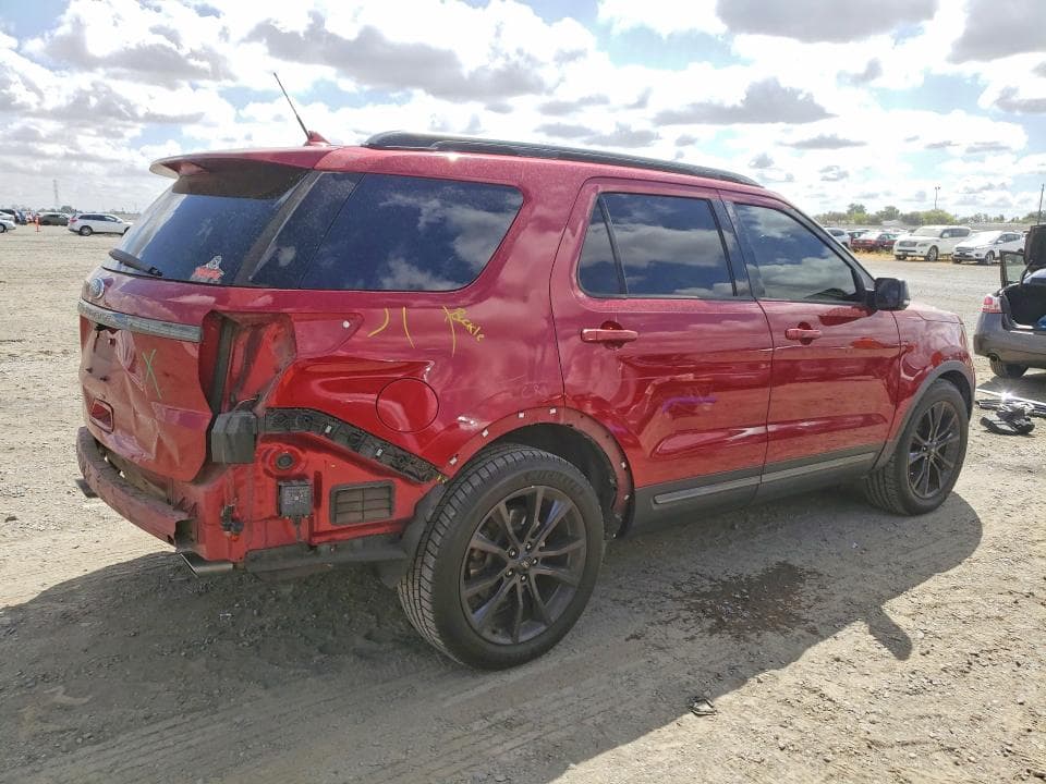 2019 FORD EXPLORER XLT 3