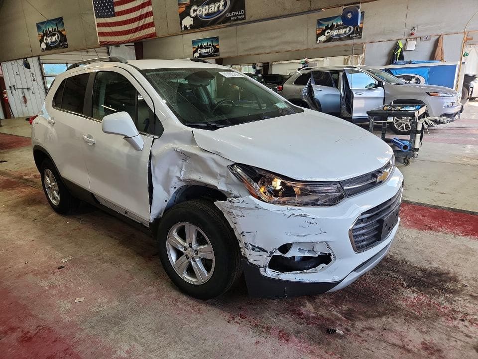 2017 CHEVROLET TRAX 1LT 4