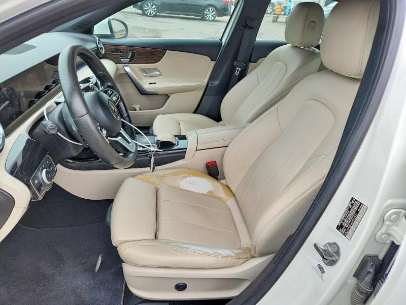 2019 MERCEDES-BENZ A 220 7