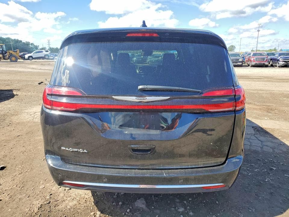 2025 CHRYSLER PACIFICA SELECT 6