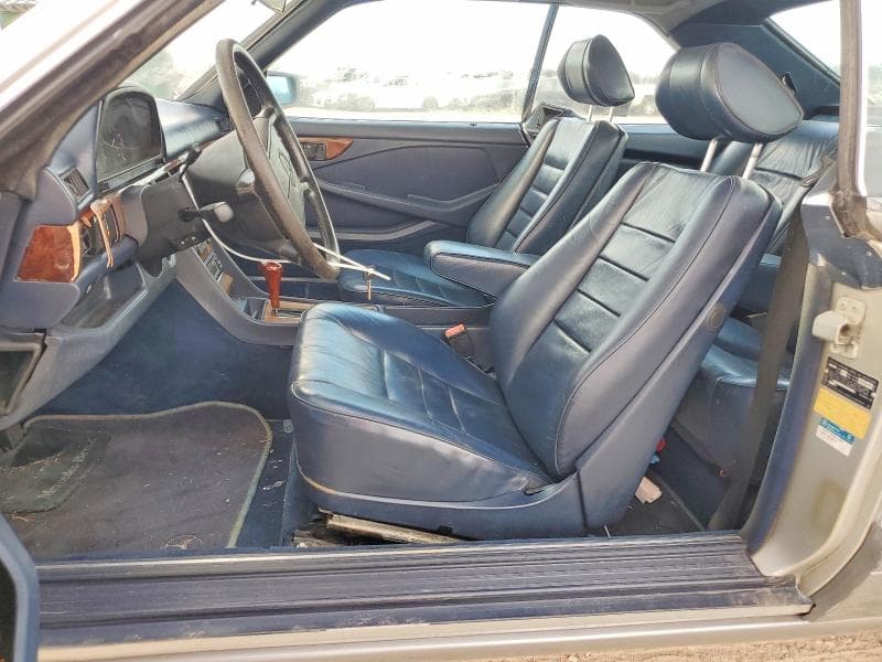 1986 MERCEDES-BENZ 560 SEC 7