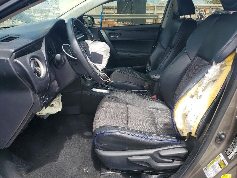 2019 TOYOTA COROLLA SE 7