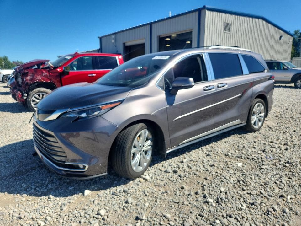 2024 TOYOTA SIENNA PLATINUM 7-PASSENGER