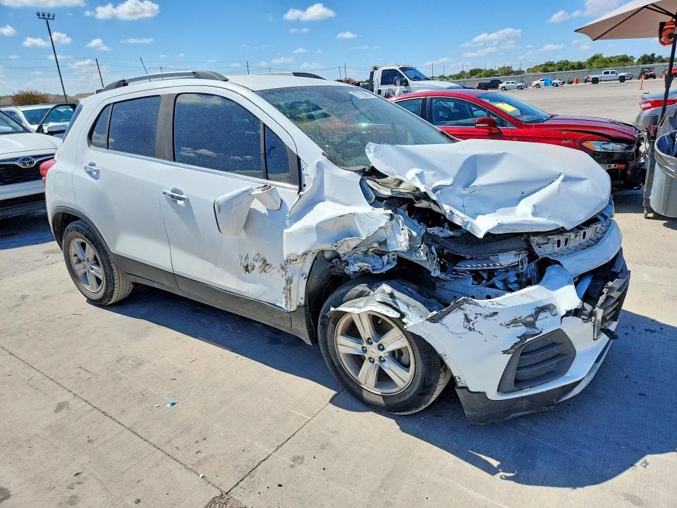 2018 CHEVROLET TRAX 1LT 4