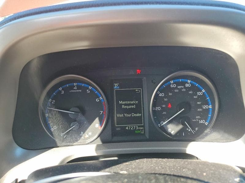 2017 TOYOTA RAV4 XLE 9