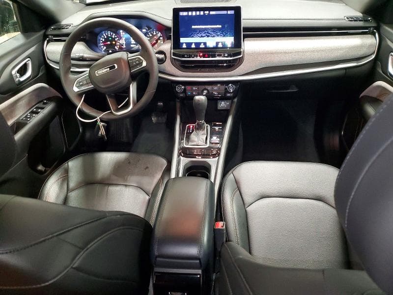 2024 JEEP COMPASS LATITUDE LUX 8