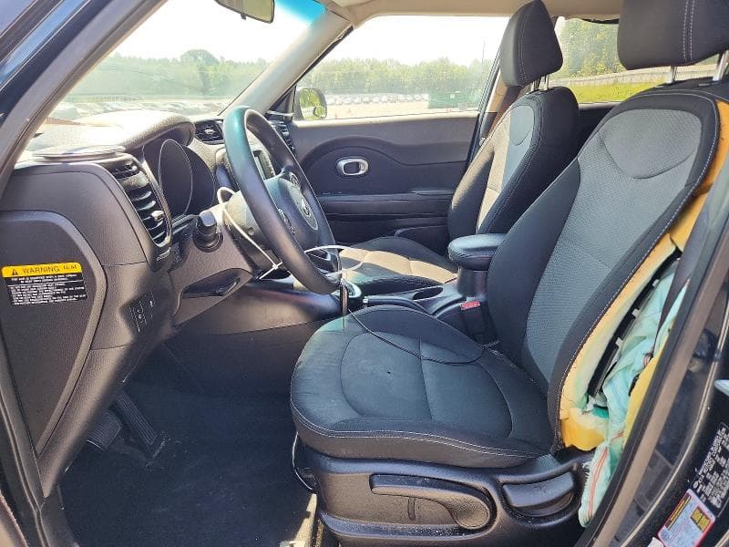 2019 KIA SOUL + 7