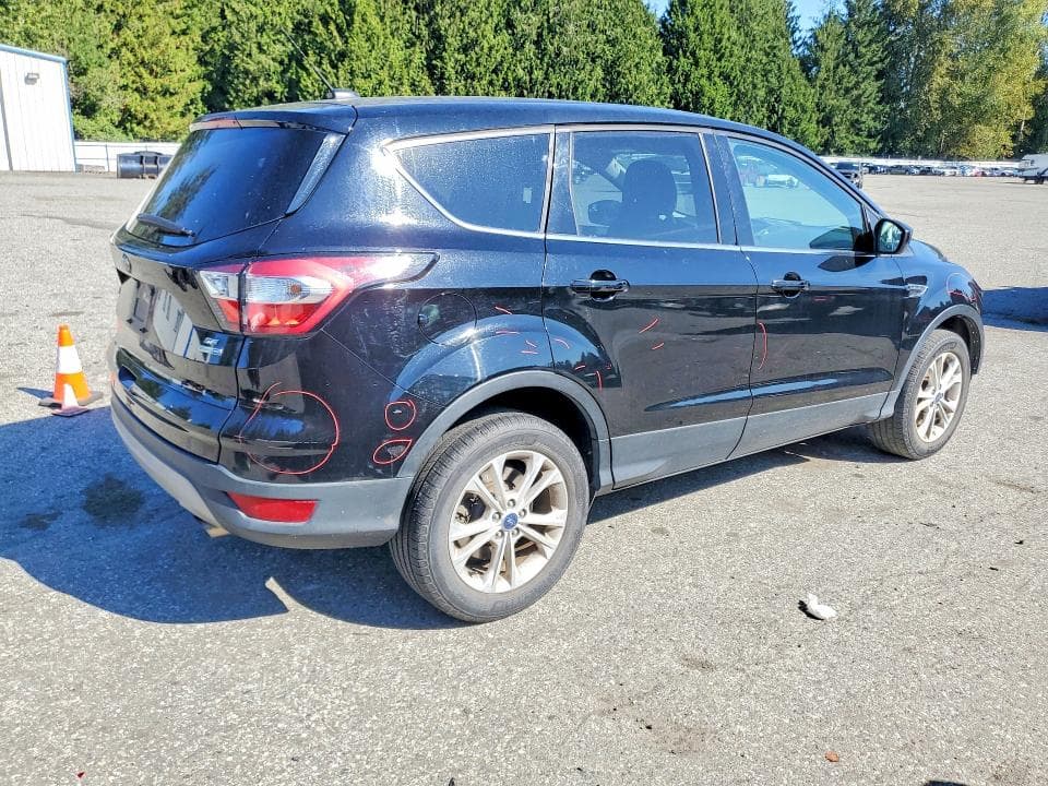 2017 FORD ESCAPE SE 3