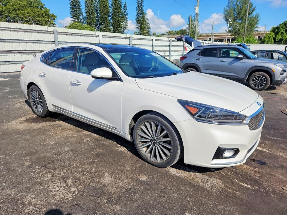 2017 KIA CADENZA PREMIUM 4