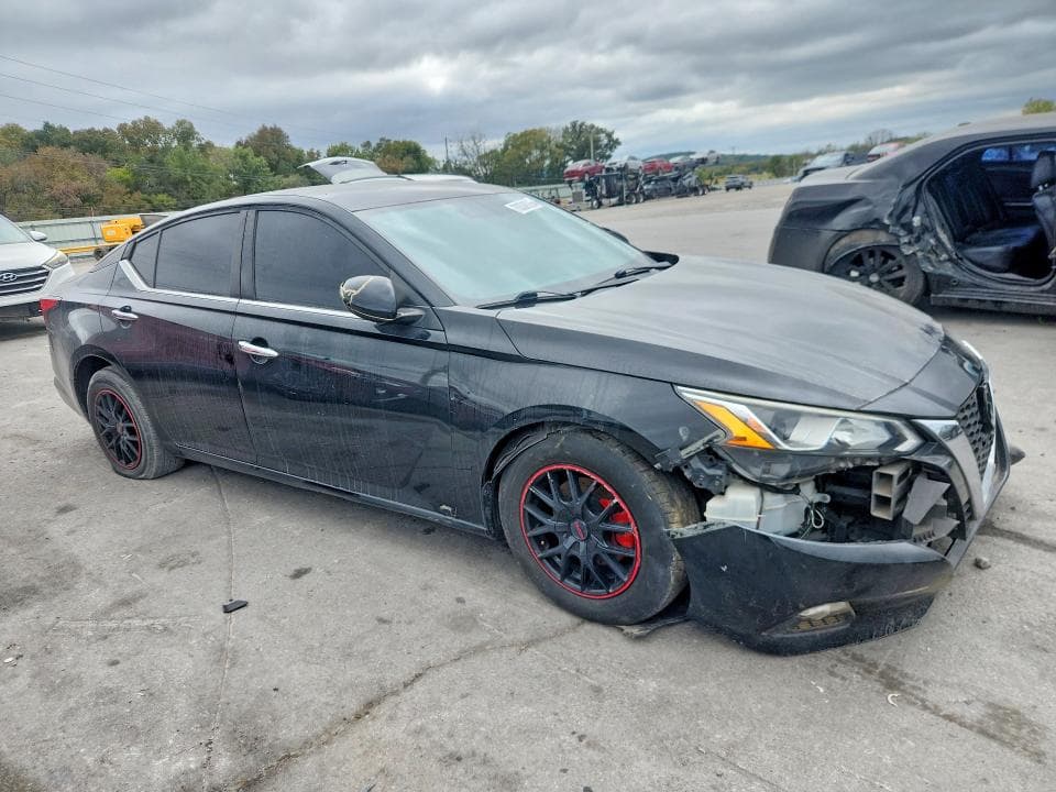 2019 NISSAN ALTIMA S 4