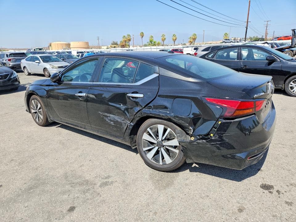 2022 NISSAN ALTIMA SV 2