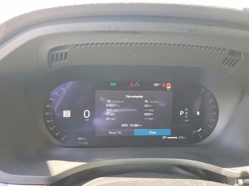 2025 VOLVO XC60 PLUS 9