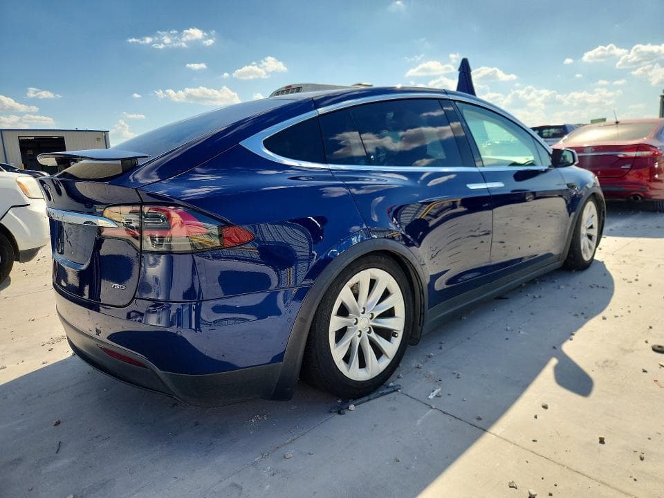 2017 TESLA MODEL X 3