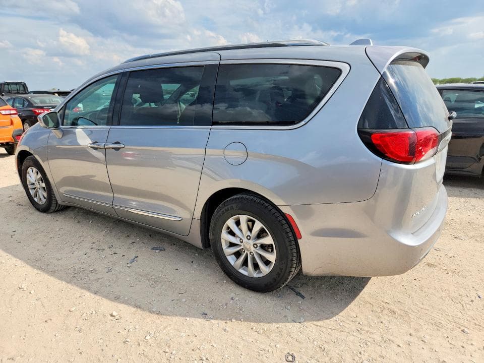 2018 CHRYSLER PACIFICA TOURING L 2