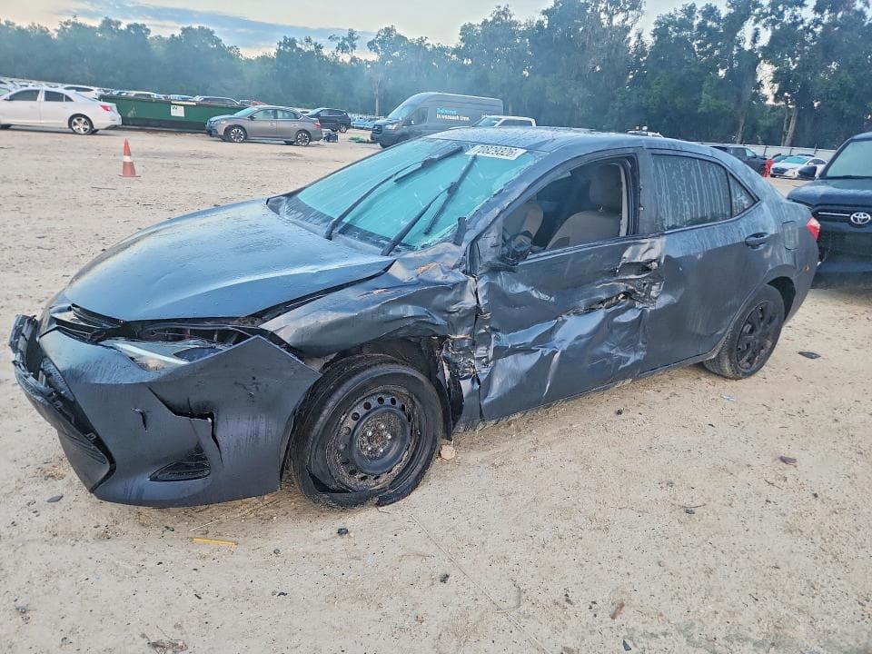 2017 TOYOTA COROLLA LE - 1