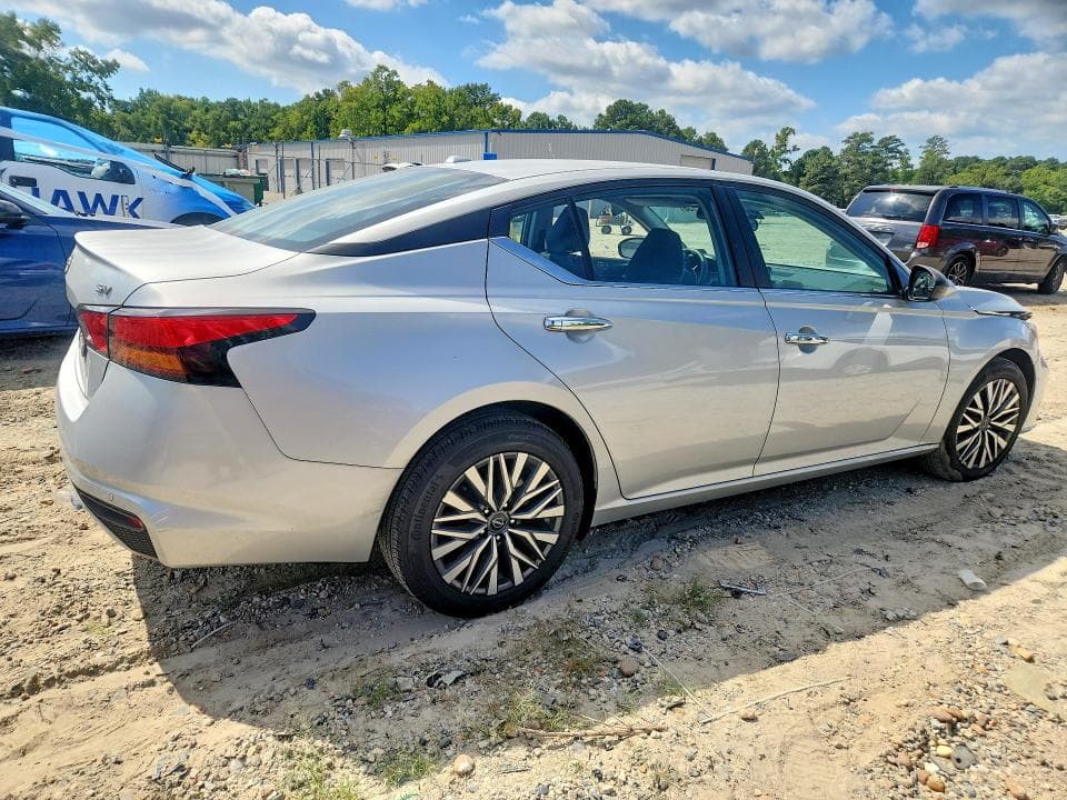 2024 NISSAN ALTIMA SV 3