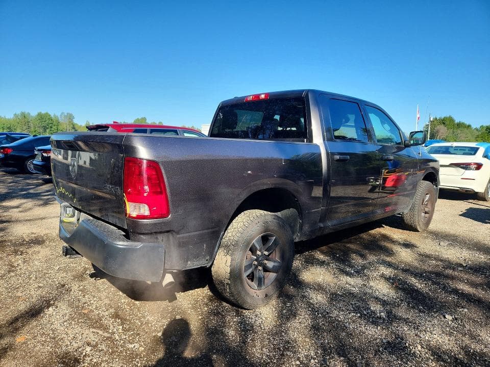 2023 RAM 1500 CLASSIC TRADESMAN 3