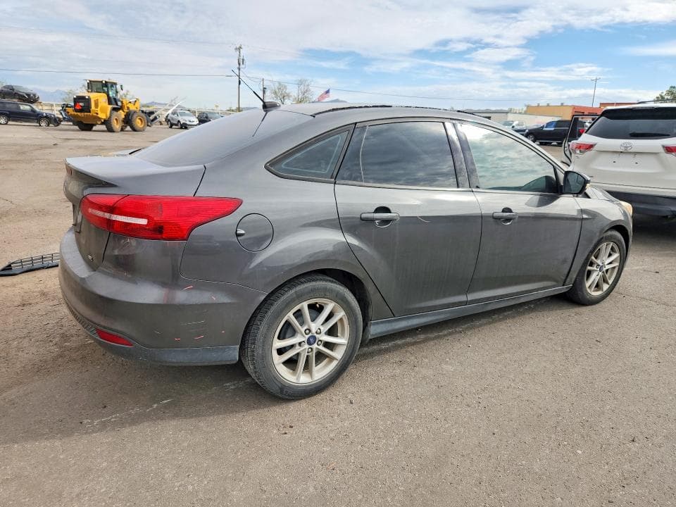 2017 FORD FOCUS SE 3