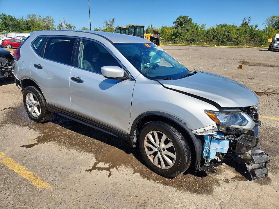 2019 NISSAN ROGUE S 4