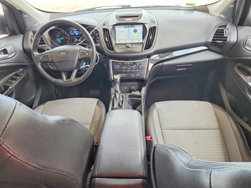2017 FORD ESCAPE SE 8
