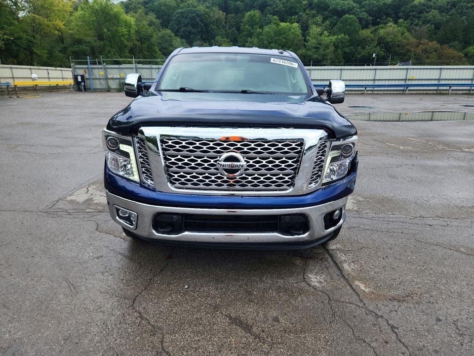 2019 NISSAN TITAN SL 5