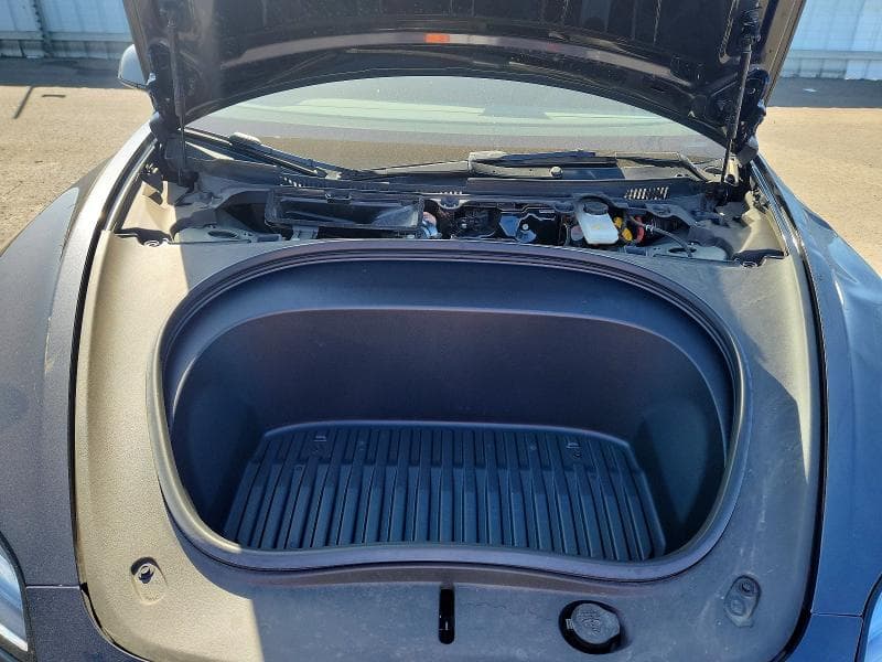 2025 TESLA MODEL 3 11