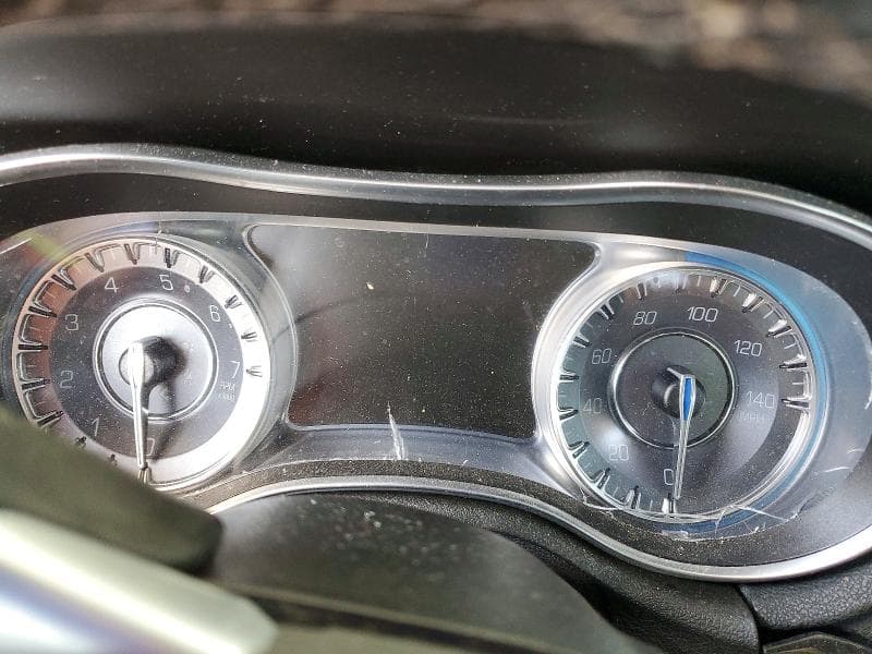 2019 CHRYSLER 300 LIMITED 9