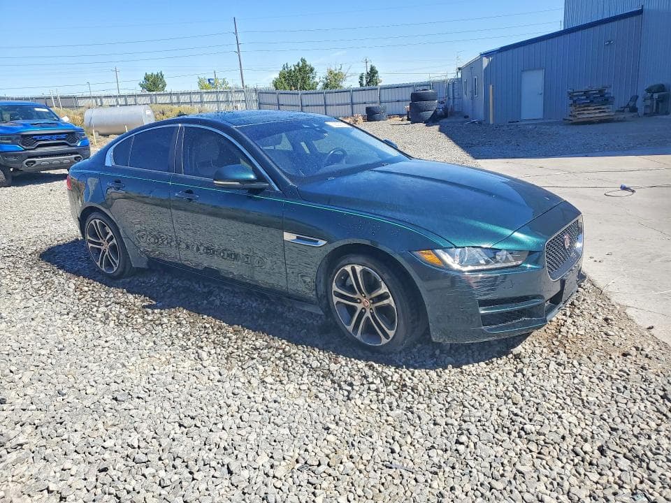 2017 JAGUAR XE PREMIUM 4