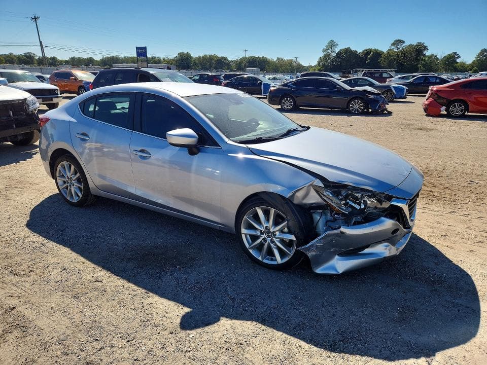 2017 MAZDA 3 TOURING 4