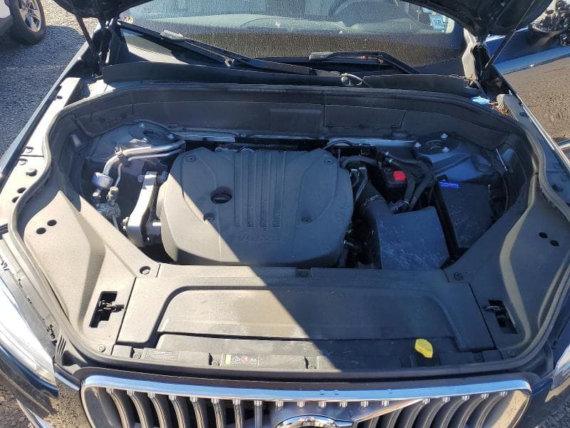 2025 VOLVO XC90 CORE 12