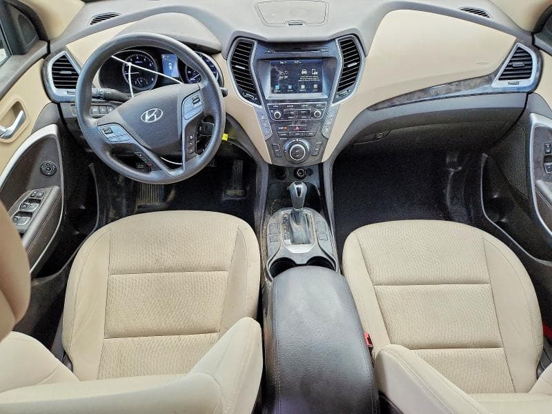 2017 HYUNDAI SANTA FE SE 8