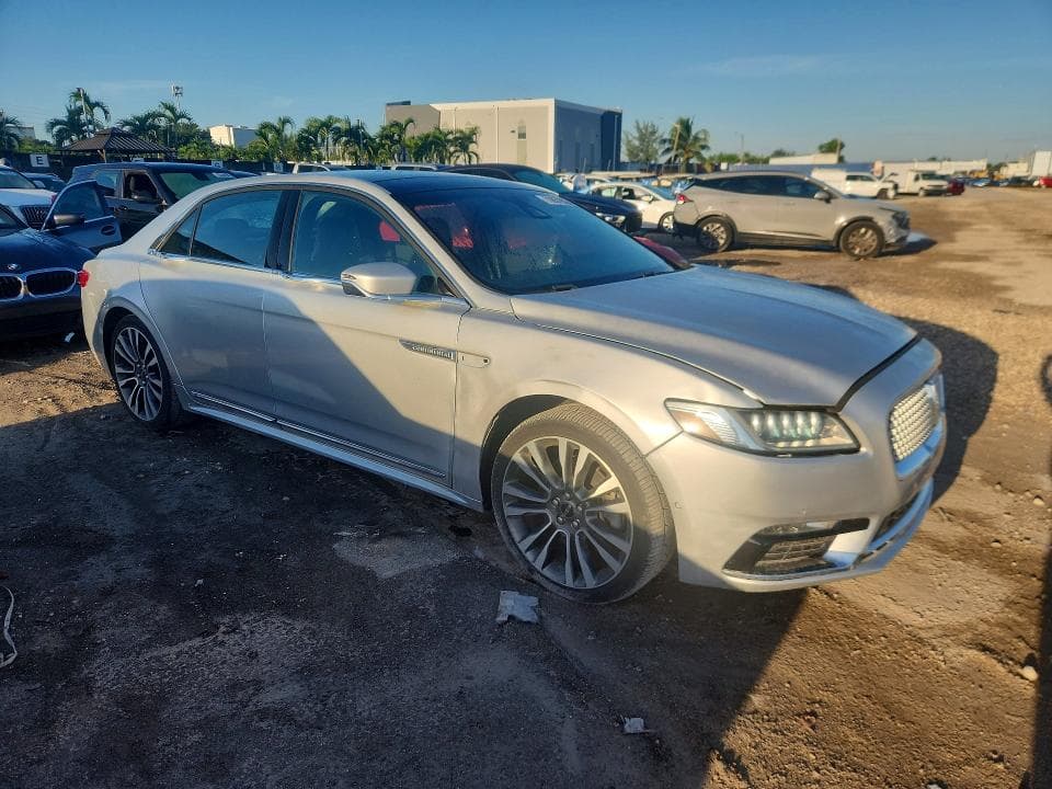 2017 LINCOLN CONTINENTAL RESERVE 4