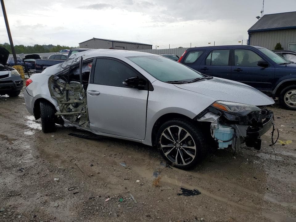 2019 TOYOTA COROLLA SE 4