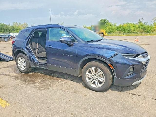 2020 CHEVROLET BLAZER 2LT 4
