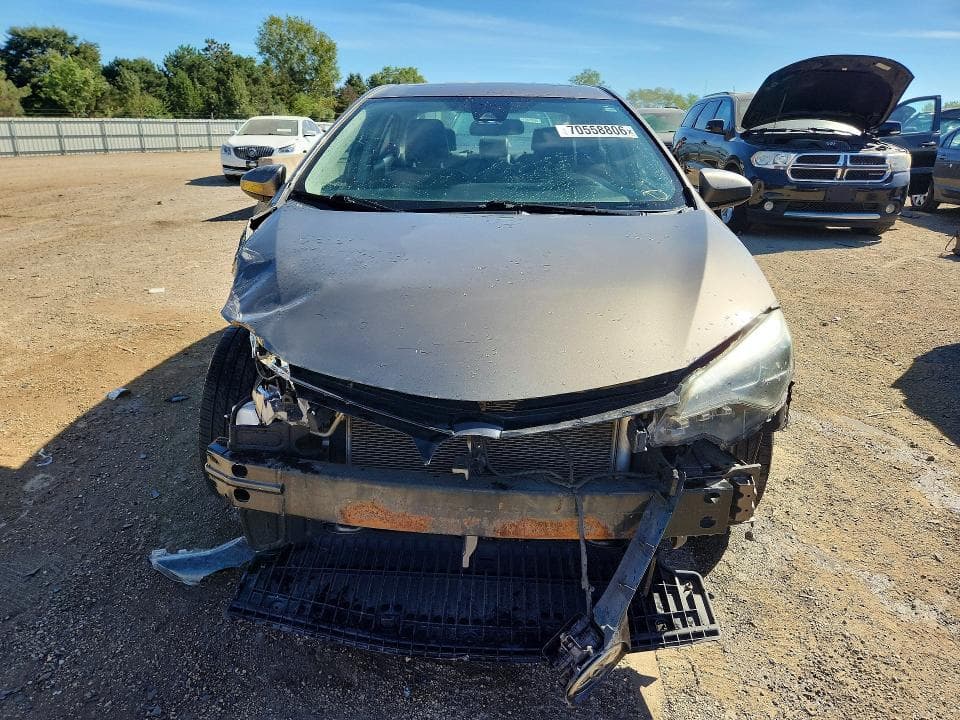 2017 TOYOTA COROLLA XLE 5
