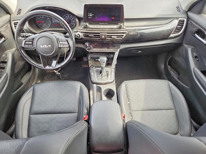 2023 KIA SELTOS EX 8