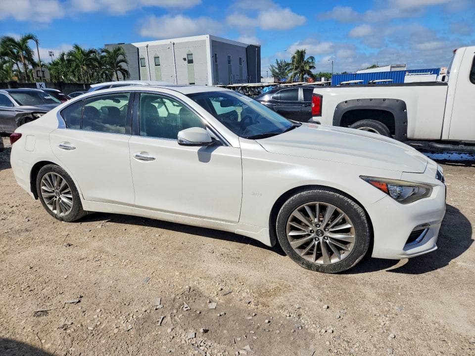 2018 INFINITI Q50 3.0T LUXE 4